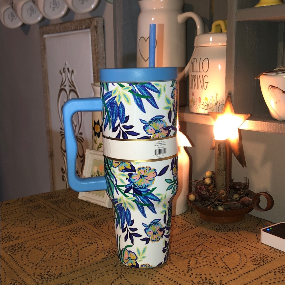 Lilly Pulitzer Stainless Steel 40oz Tumbler with Handle/Straw - Picture 4 of 11